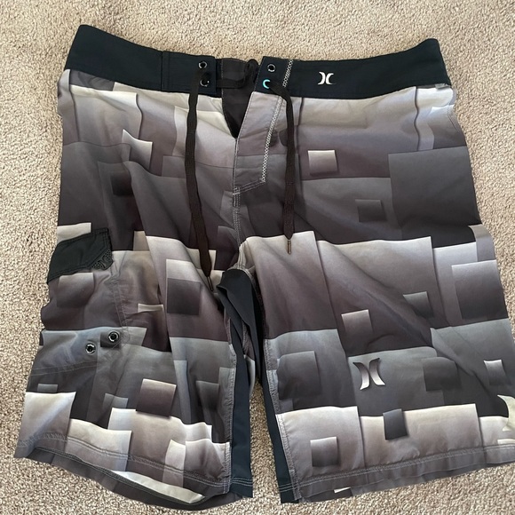Hurley Phantom Board shorts - Picture 1 of 3